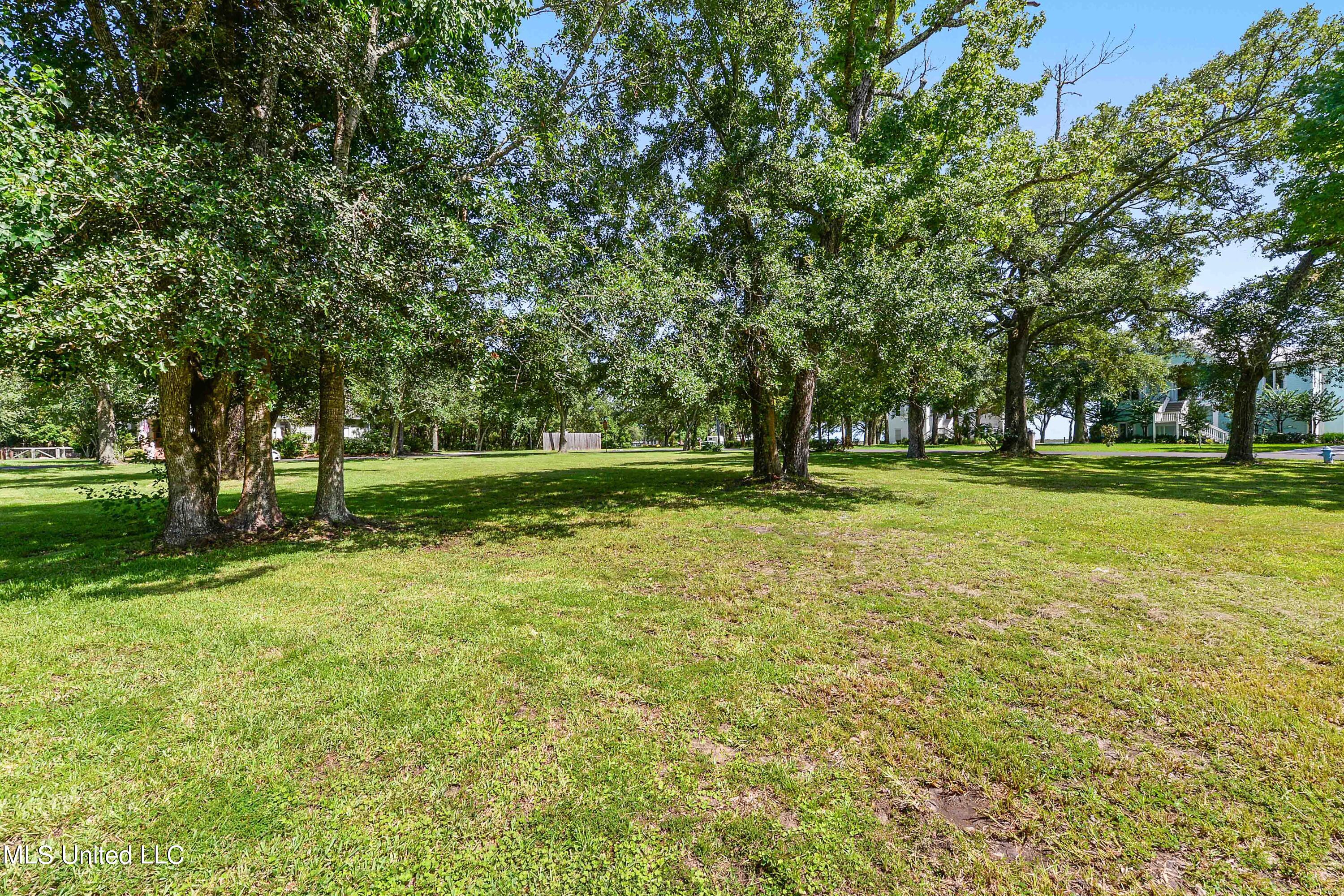 Eagle Point Road Ocean Springs, MS 39564 - Photo 24 of 26 023