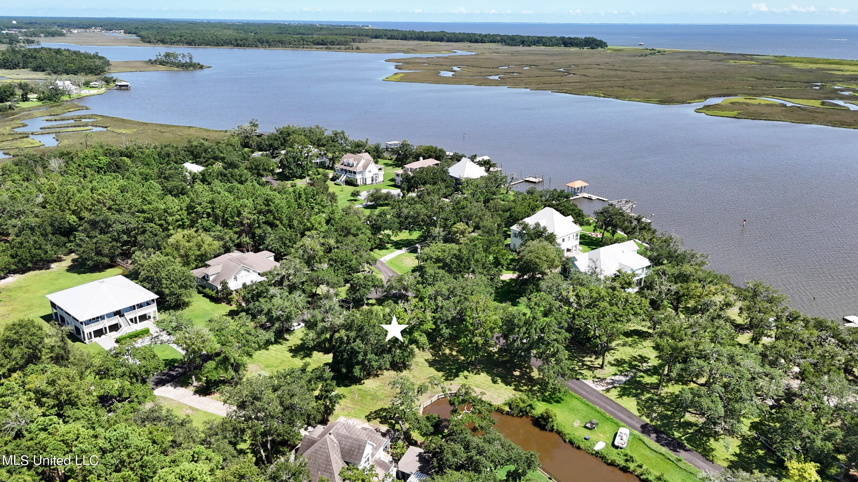 Eagle Point Road Ocean Springs, MS 39564 - Photo 5 of 26 014