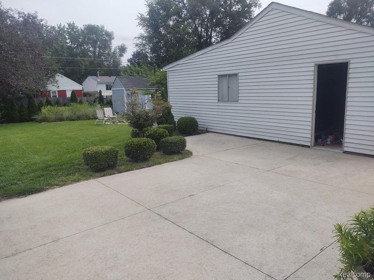 47574 Greenview Road Utica, MI 48317 - Photo 15 of 21 IMG_20210813_132843107.jpg