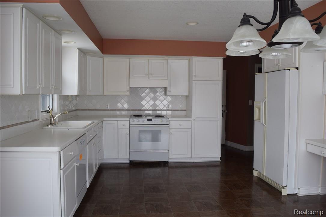 12203 Gooding Road Milan, MI 48160 - Photo 17 of 55 DSC_0246.JPG