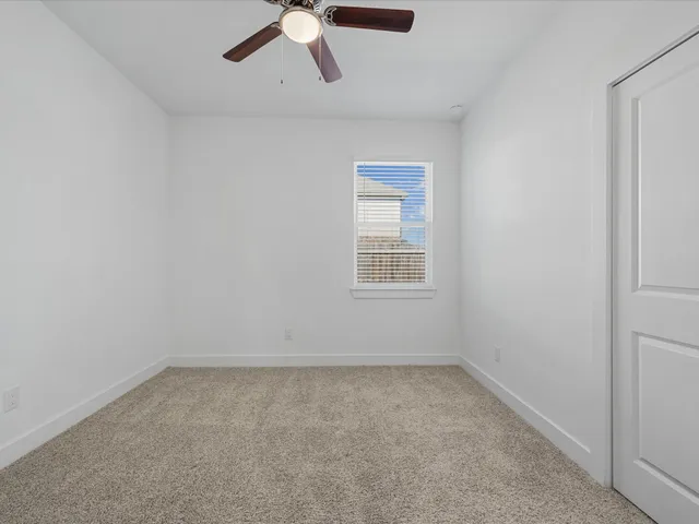 $325,000 | 12340 North Chestnut Hills Road, Conroe, TX 77303