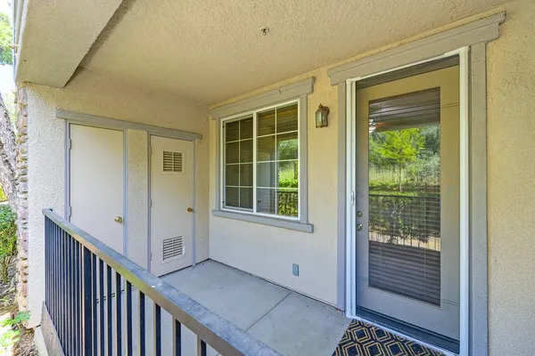 $374,900 | 6530 Hearthstone Circle, Unit CI611, Rocklin, CA 95677
