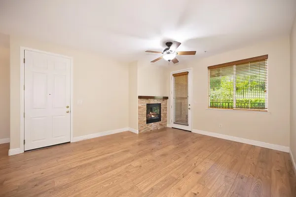 $374,900 | 6530 Hearthstone Circle, Unit CI611, Rocklin, CA 95677