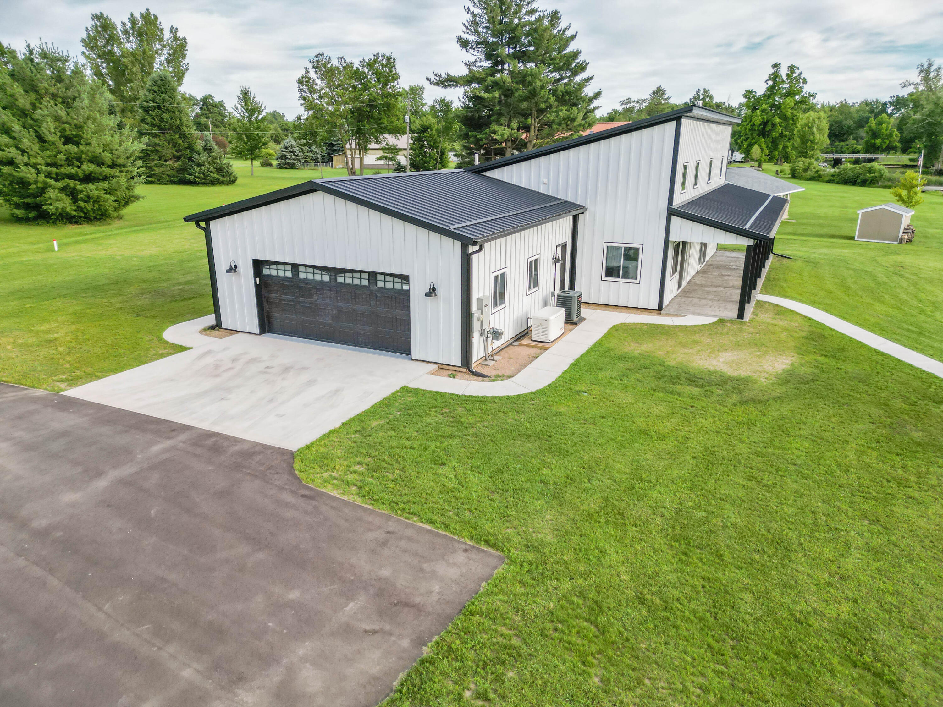52078 Lake Avenue Three Rivers, MI 49093 - Photo 14 of 56 Lake-0302