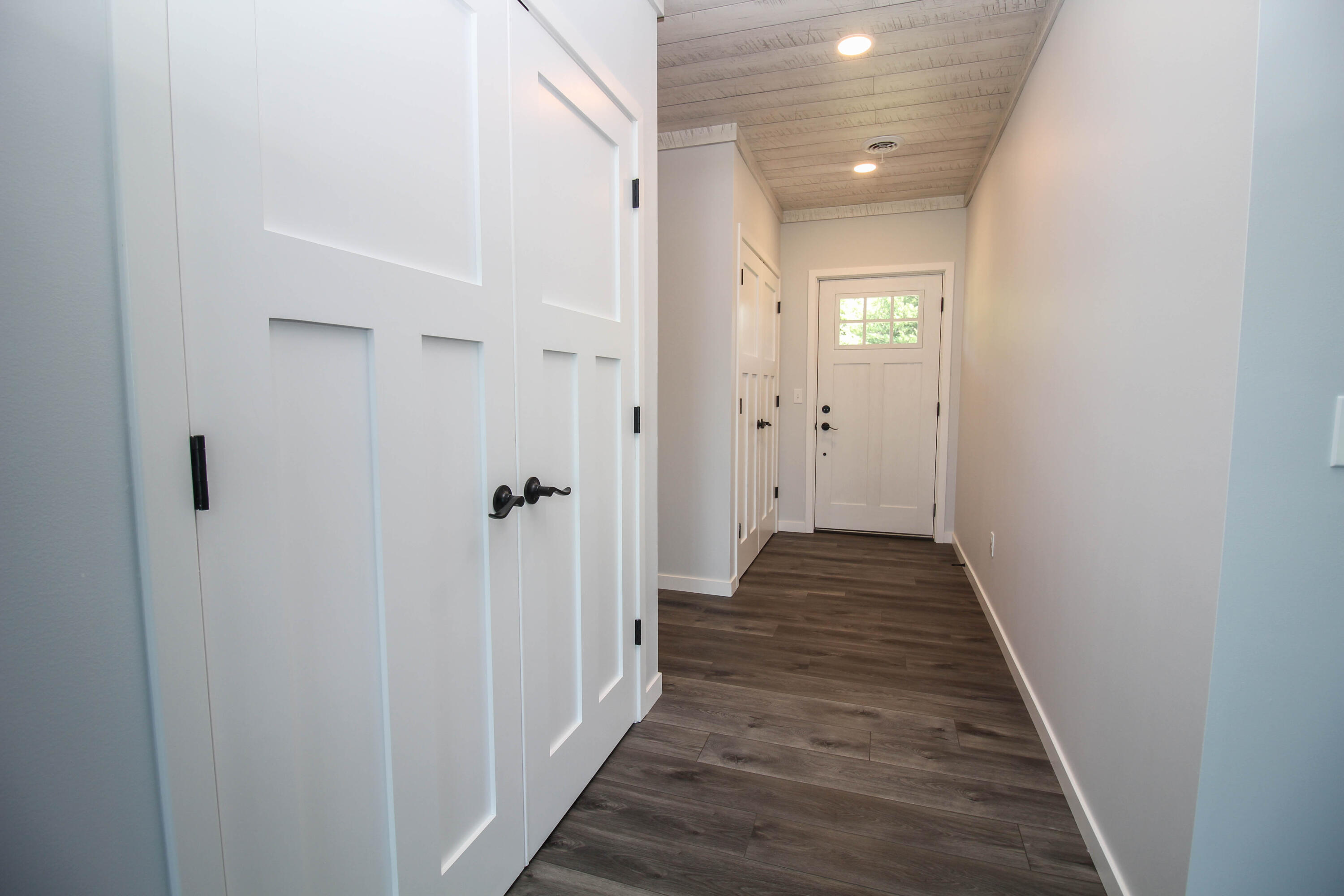 52078 Lake Avenue Three Rivers, MI 49093 - Photo 32 of 56 ENTRY