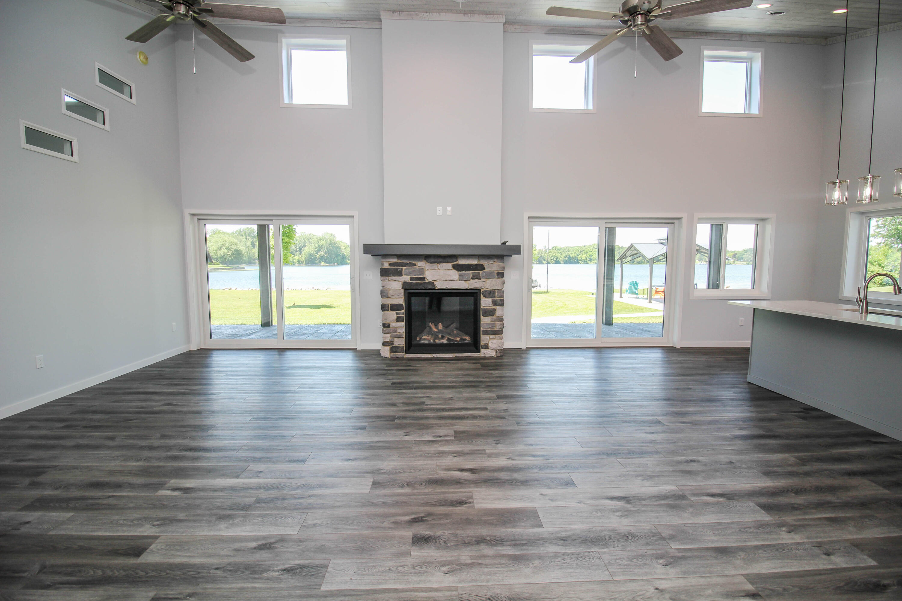 52078 Lake Avenue Three Rivers, MI 49093 - Photo 35 of 56 LIVINGa