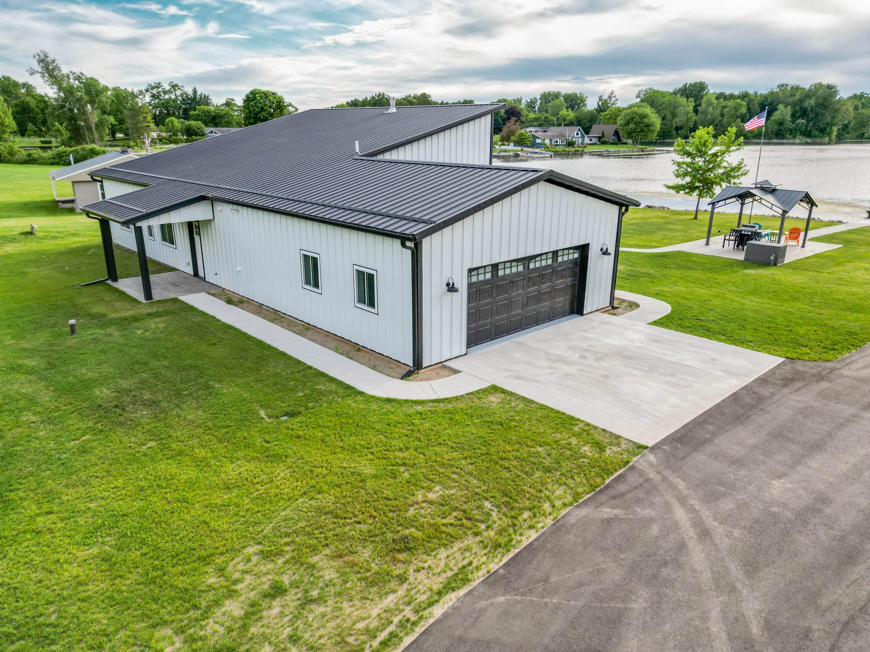 52078 Lake Avenue Three Rivers, MI 49093 - Photo 6 of 56 Lake-0299