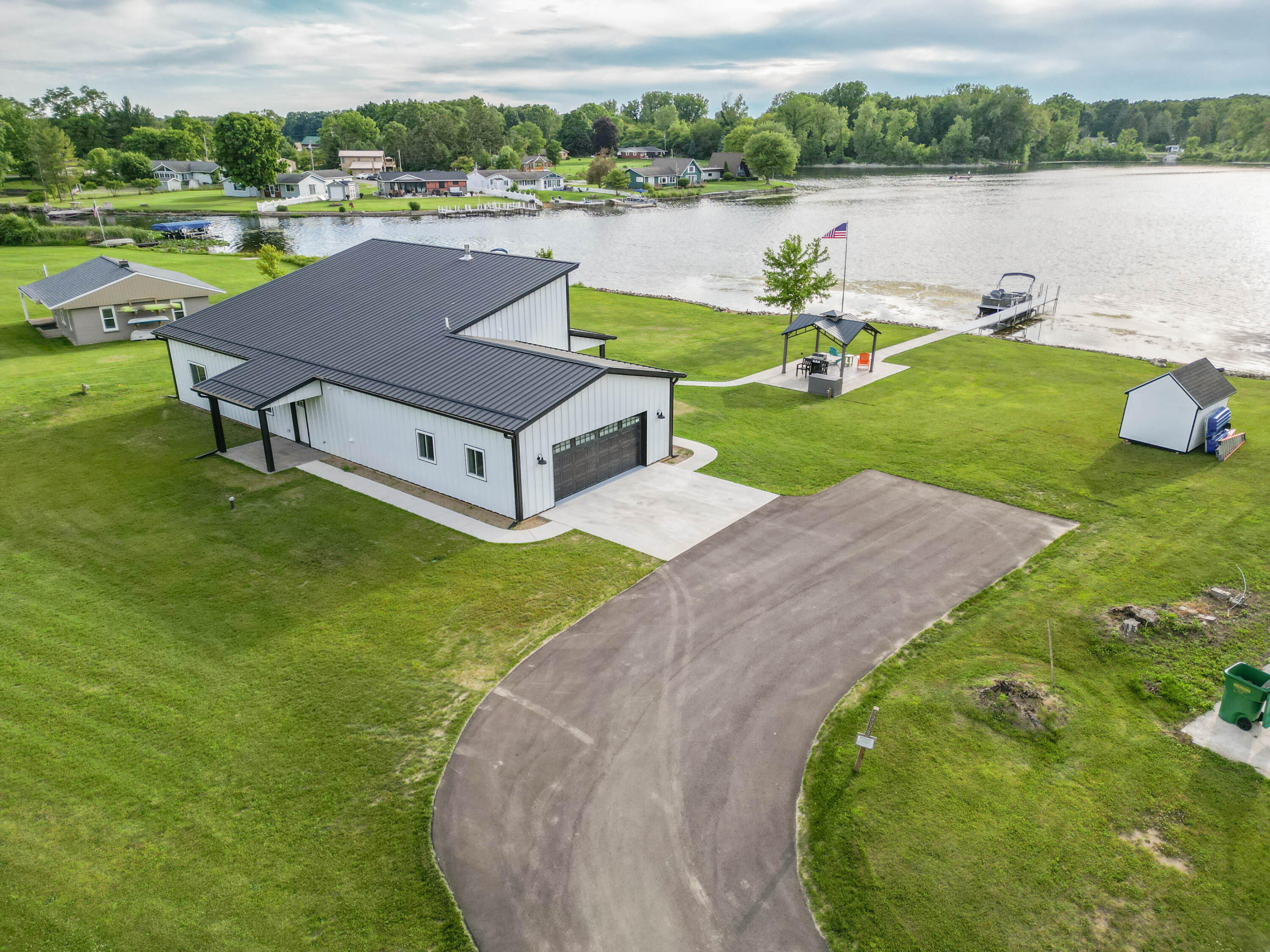 52078 Lake Avenue Three Rivers, MI 49093 - Photo 8 of 56 Lake-0268