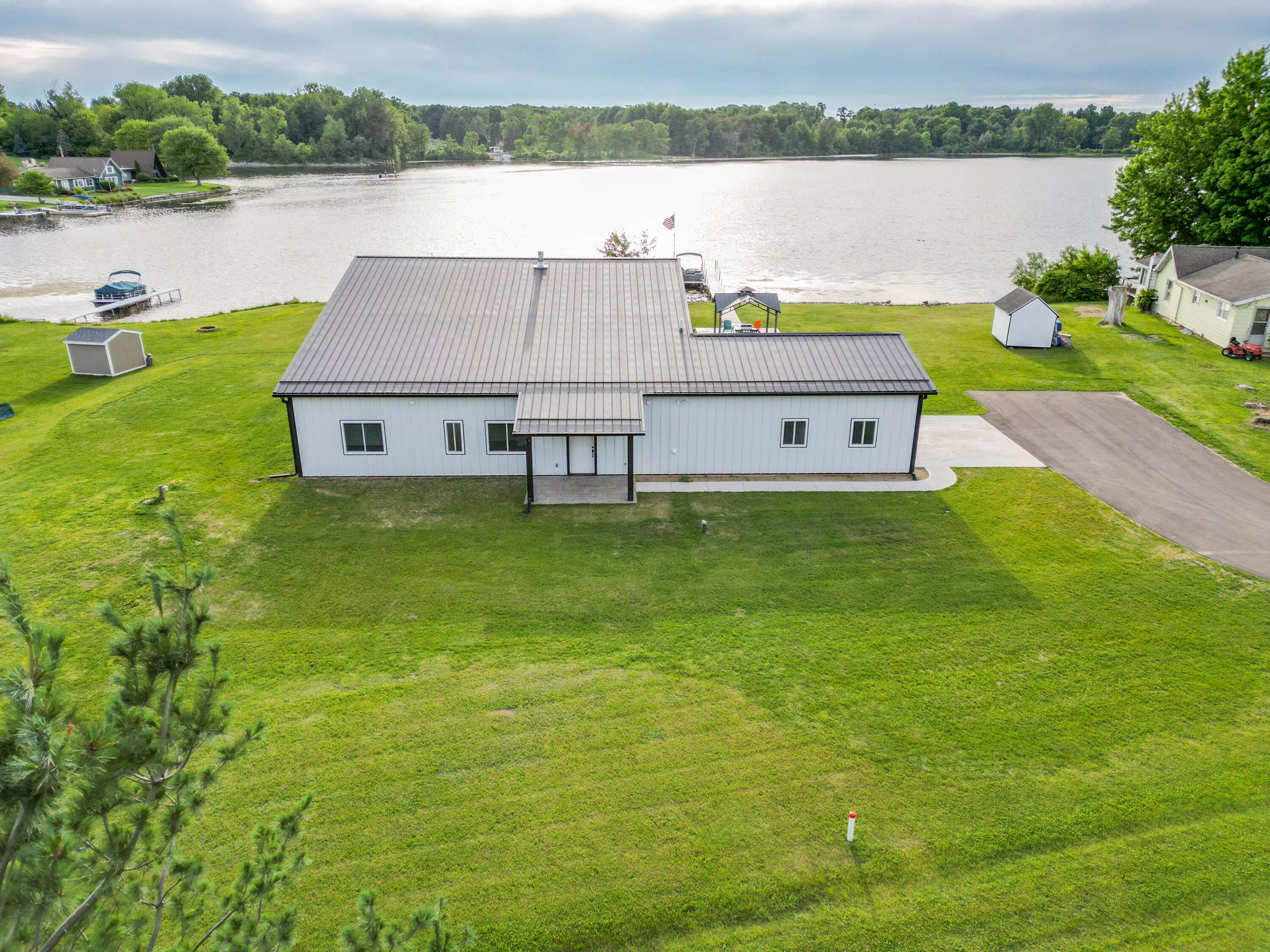 52078 Lake Avenue Three Rivers, MI 49093 - Photo 9 of 56 Lake-0270