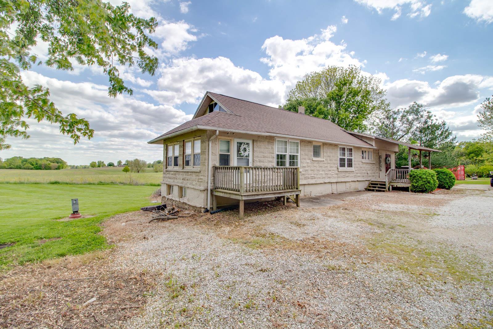 19463 Jones Road Jerseyville, IL 62052 - Photo 12 of 45 Gallery Image 12
