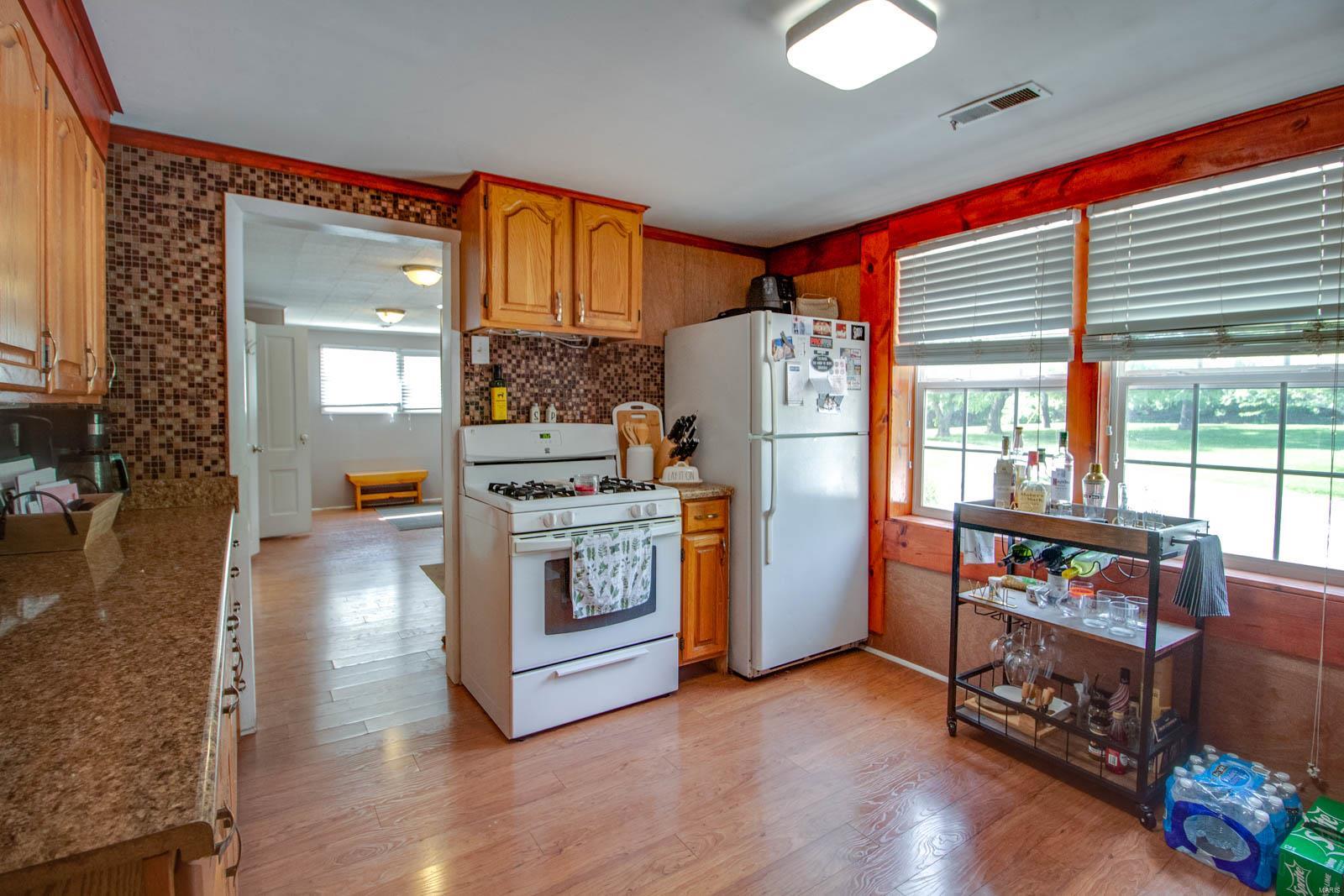 19463 Jones Road Jerseyville, IL 62052 - Photo 25 of 45 Gallery Image 25