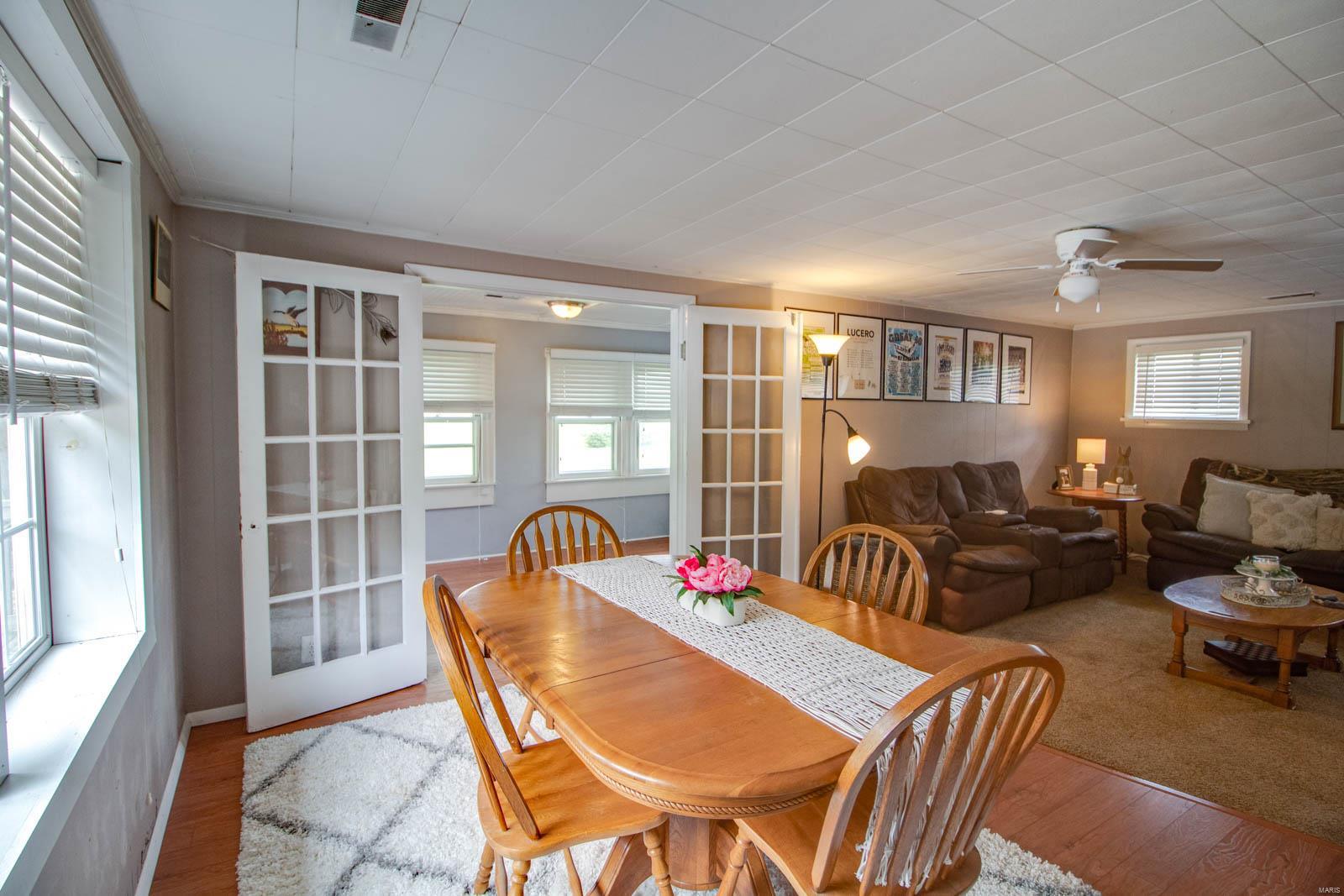 19463 Jones Road Jerseyville, IL 62052 - Photo 36 of 45 Gallery Image 36