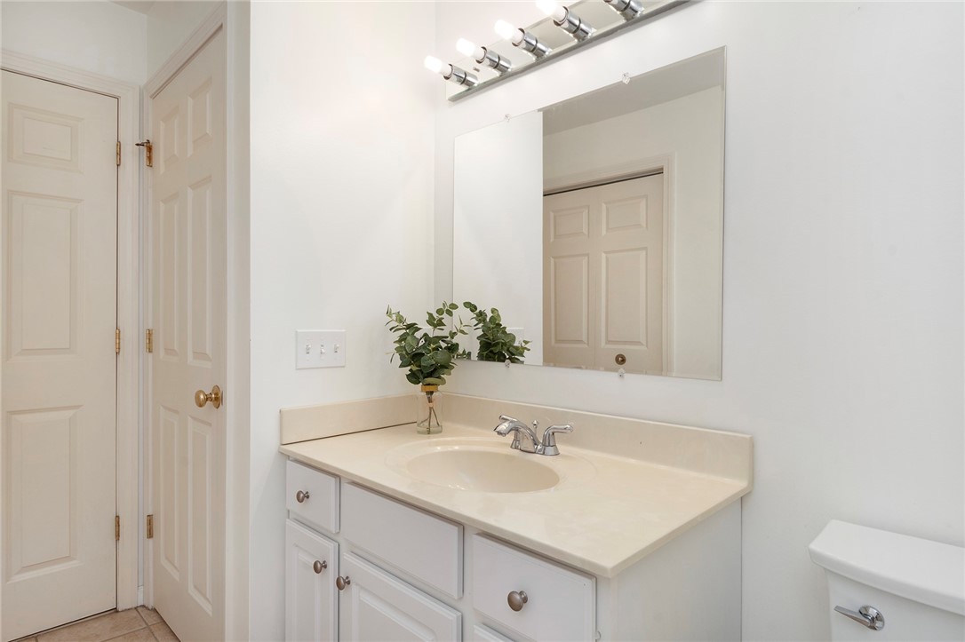 4 Unity Street Pawtucket, RI 02860 - Photo 21 of 32 Full Bath