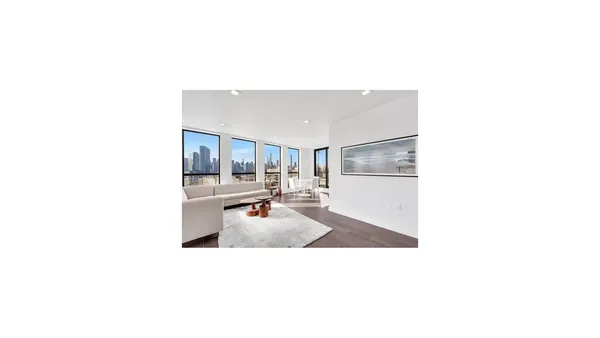 $1,125,000 | 11-30 45th Road, Unit 5A | Long Island City