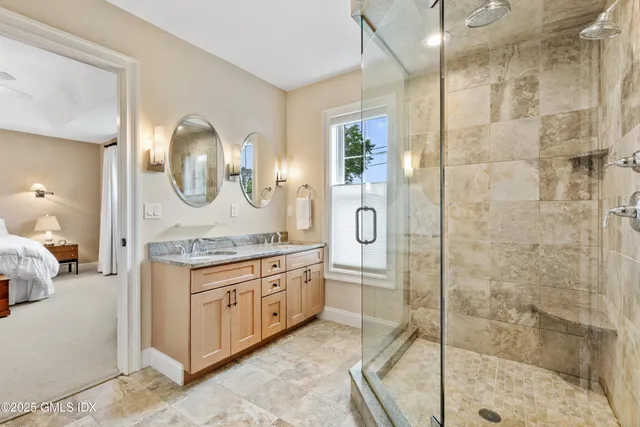 $795,000 | 214 Seaside Avenue, Unit 2, Stamford, CT 06902