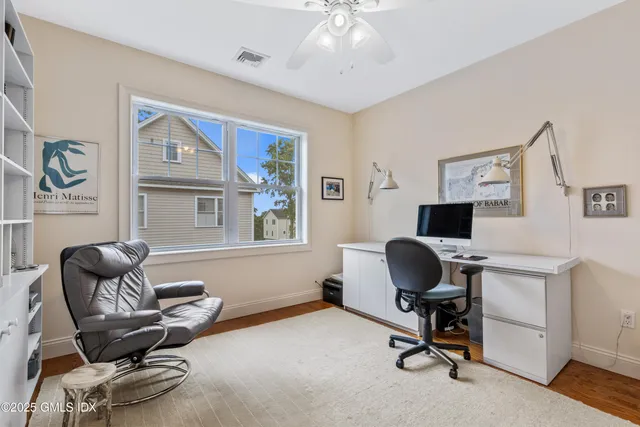 $795,000 | 214 Seaside Avenue, Unit 2, Stamford, CT 06902