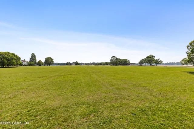 $795,000 | 214 Seaside Avenue, Unit 2, Stamford, CT 06902