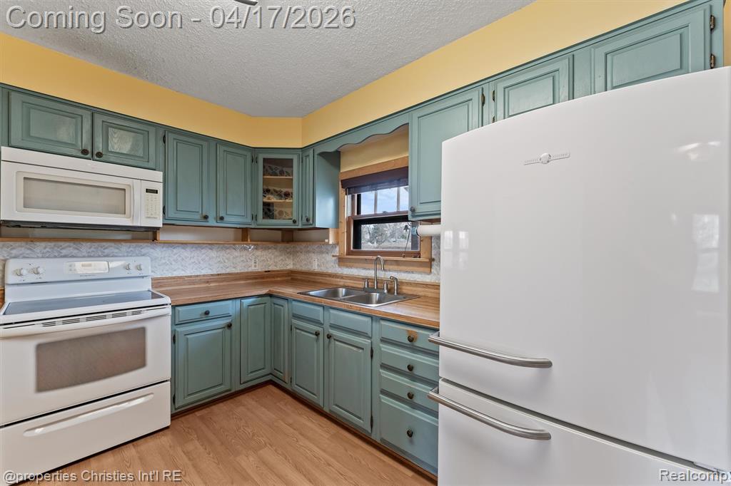 2919 Avalon Road Rochester Hills, MI 48309 - Photo 10 of 37