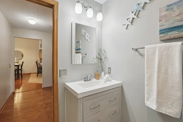 $379,900 | 530 East Hiawatha Drive, Unit 617, Wisconsin Dells, WI 53965