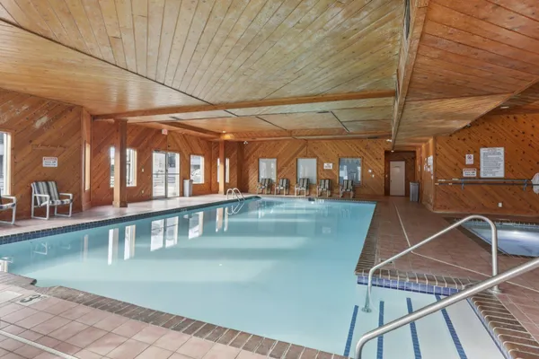 $379,900 | 530 East Hiawatha Drive, Unit 617, Wisconsin Dells, WI 53965