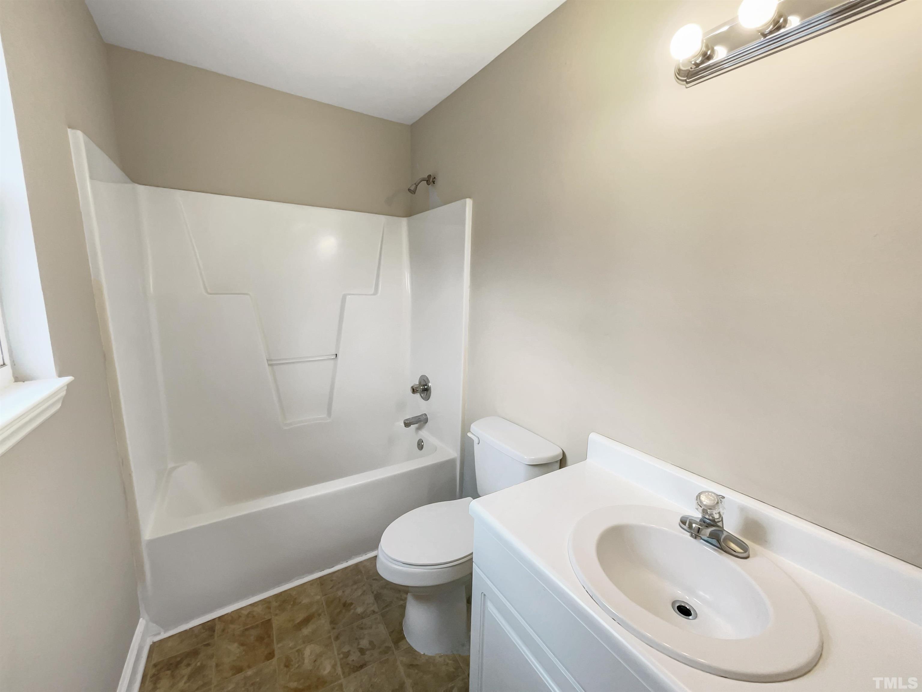 1216 Swingline Way Raleigh, NC 27610 - Photo 4 of 15 Gallery Image 4
