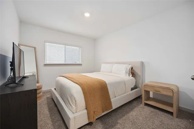 $2,200 | 303 William Lane, Rosharon, TX 77583