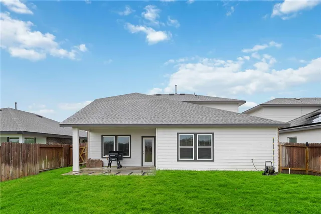 $2,200 | 303 William Lane, Rosharon, TX 77583