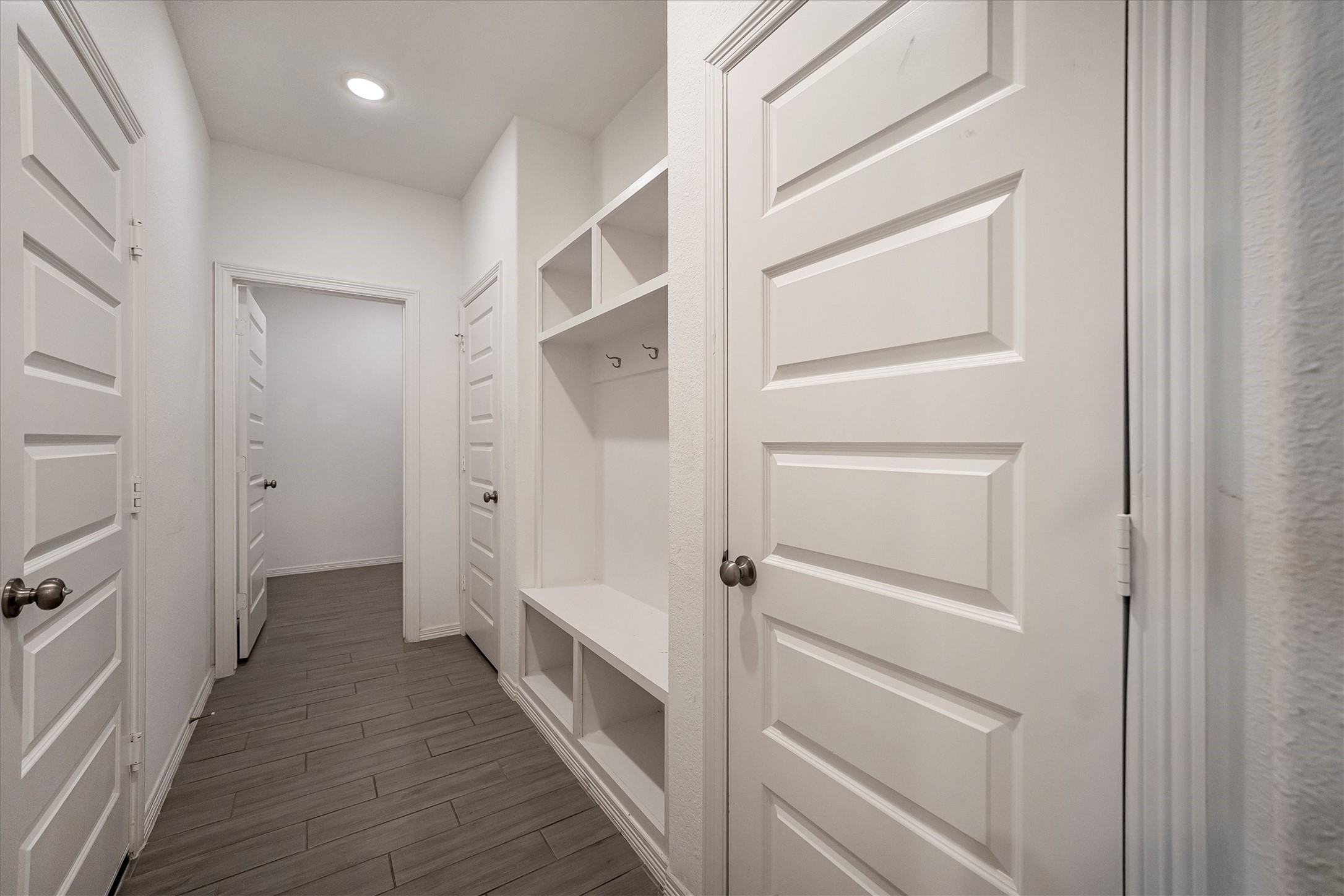 5806 Aurora Grns Lane Katy, TX 77493 - Photo 41 of 50 Stay organize with the Mud Room by the garage door entry!