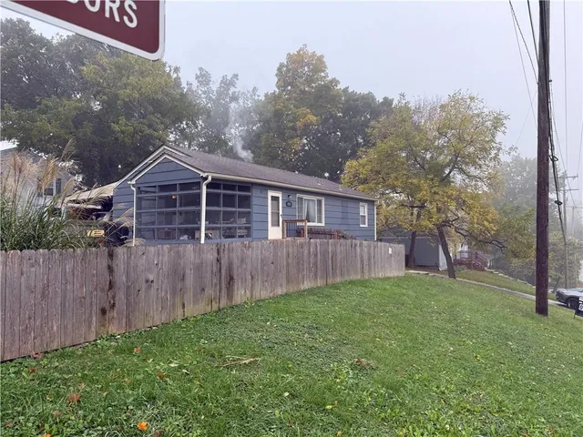 $240,000 | 657 Northeast Russell Rd., Kansas City, MO 64116