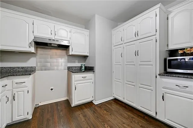 $240,000 | 657 Northeast Russell Rd., Kansas City, MO 64116