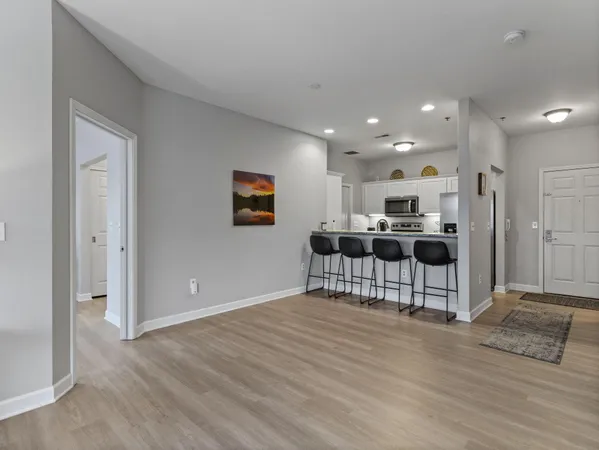 $290,000 | 213 South Main Street, Unit 205, Thiensville, WI 53092