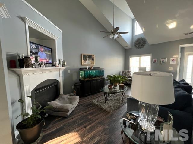 812 Nightshade Way Raleigh, NC 27610 - Photo 5 of 14 Gallery Image 5