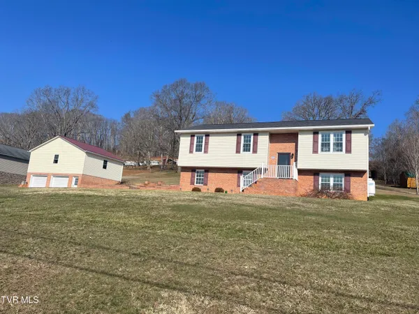 $340,000 | 496 Glade Hill Drive, Lebanon, VA 24266