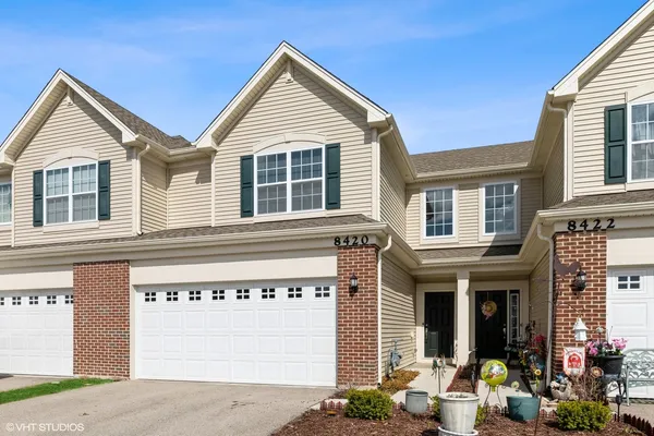 $2,300 | 8420 Stillwater Road, Wonder Lake, IL 60097