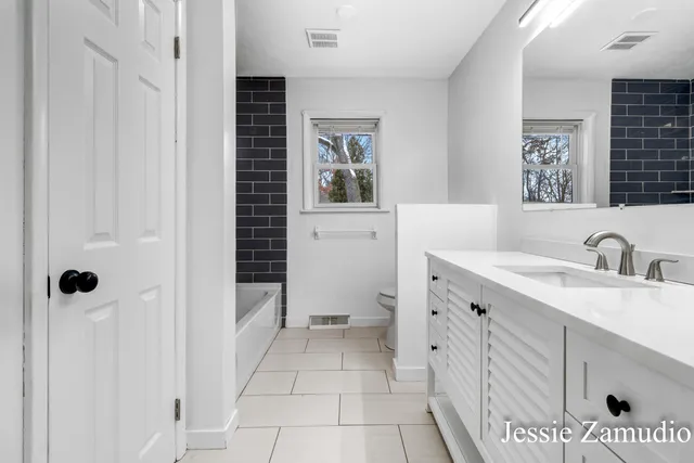 $335,000 | 609 60th Street Southeast, Kentwood, MI 49548