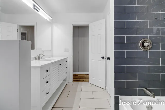 $335,000 | 609 60th Street Southeast, Kentwood, MI 49548