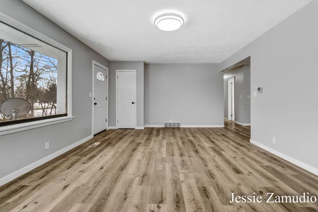 $335,000 | 609 60th Street Southeast, Kentwood, MI 49548