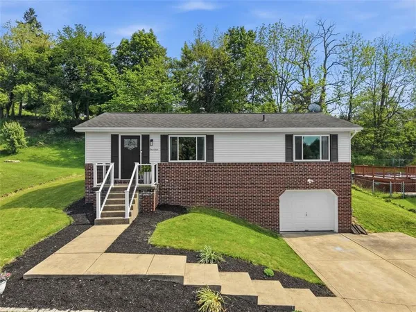 $295,000 | 14 Saxony Drive, Jeannette, PA 15644