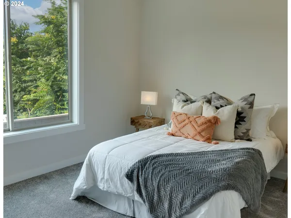 $575,000 | 112 Southshore Avenue, The Dalles, OR 97058