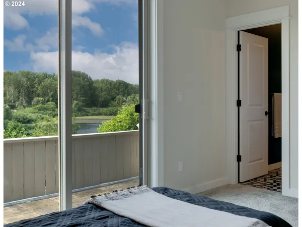 $575,000 | 112 Southshore Avenue, The Dalles, OR 97058