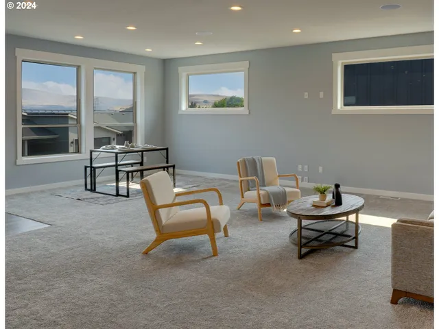 $625,000 | 112 Southshore Avenue, The Dalles, OR 97058