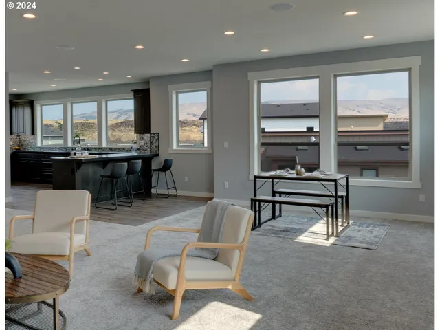 $625,000 | 112 Southshore Avenue, The Dalles, OR 97058