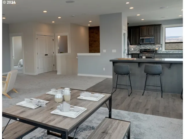 $625,000 | 112 Southshore Avenue, The Dalles, OR 97058