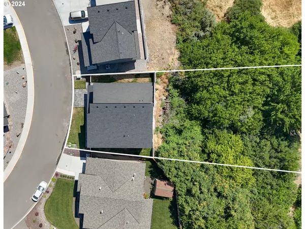 $575,000 | 112 Southshore Avenue, The Dalles, OR 97058