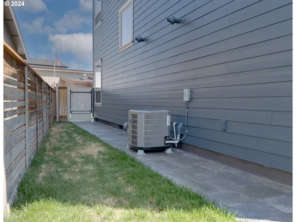 $575,000 | 112 Southshore Avenue, The Dalles, OR 97058
