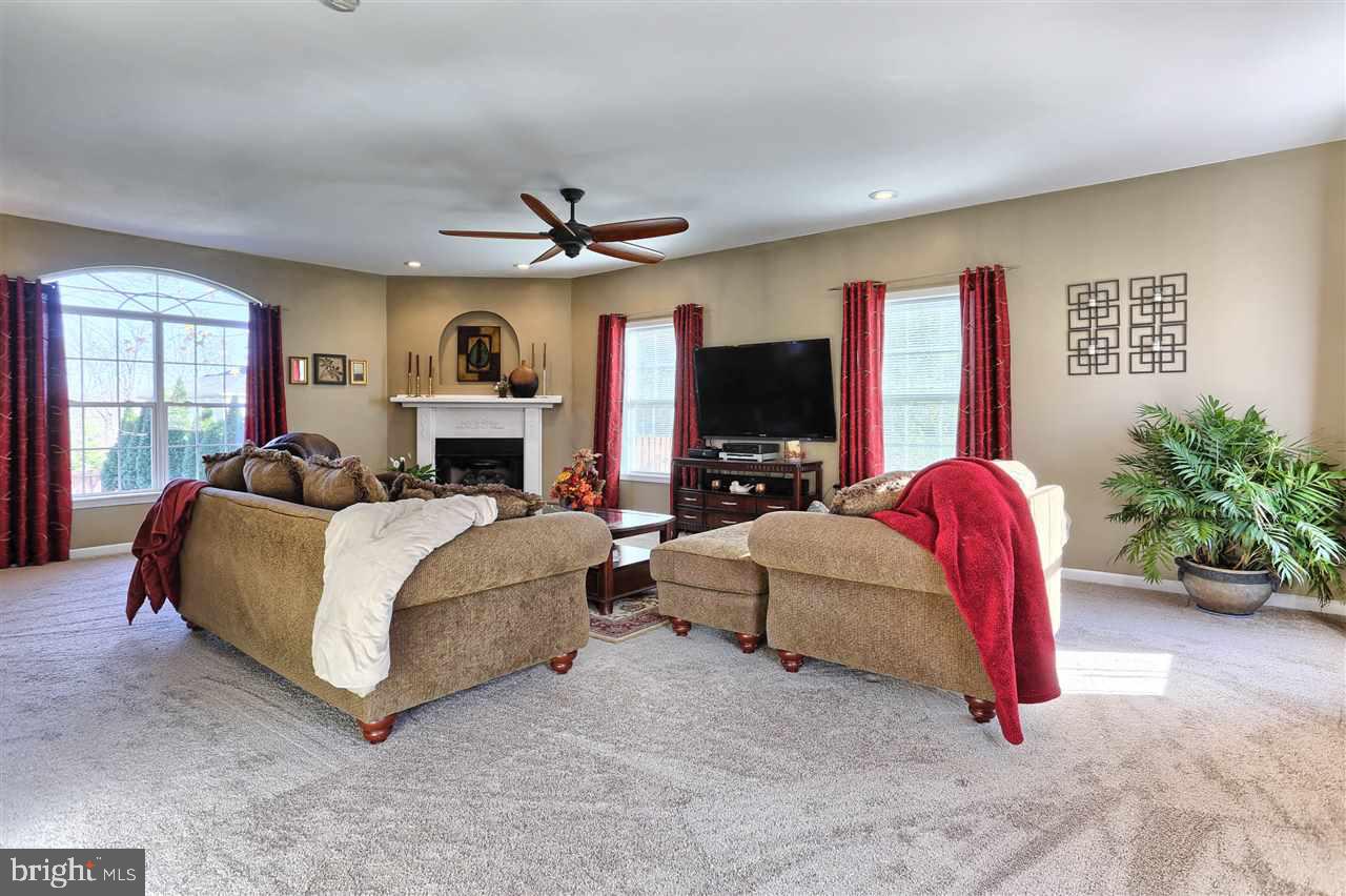 5486 Devonshire Road Harrisburg, PA 17112 - Photo 2 of 25 Gallery Image 2
