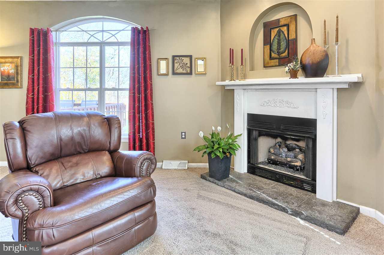 5486 Devonshire Road Harrisburg, PA 17112 - Photo 5 of 25 Gallery Image 5
