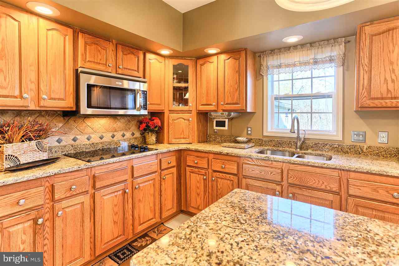 5486 Devonshire Road Harrisburg, PA 17112 - Photo 10 of 25 Gallery Image 10