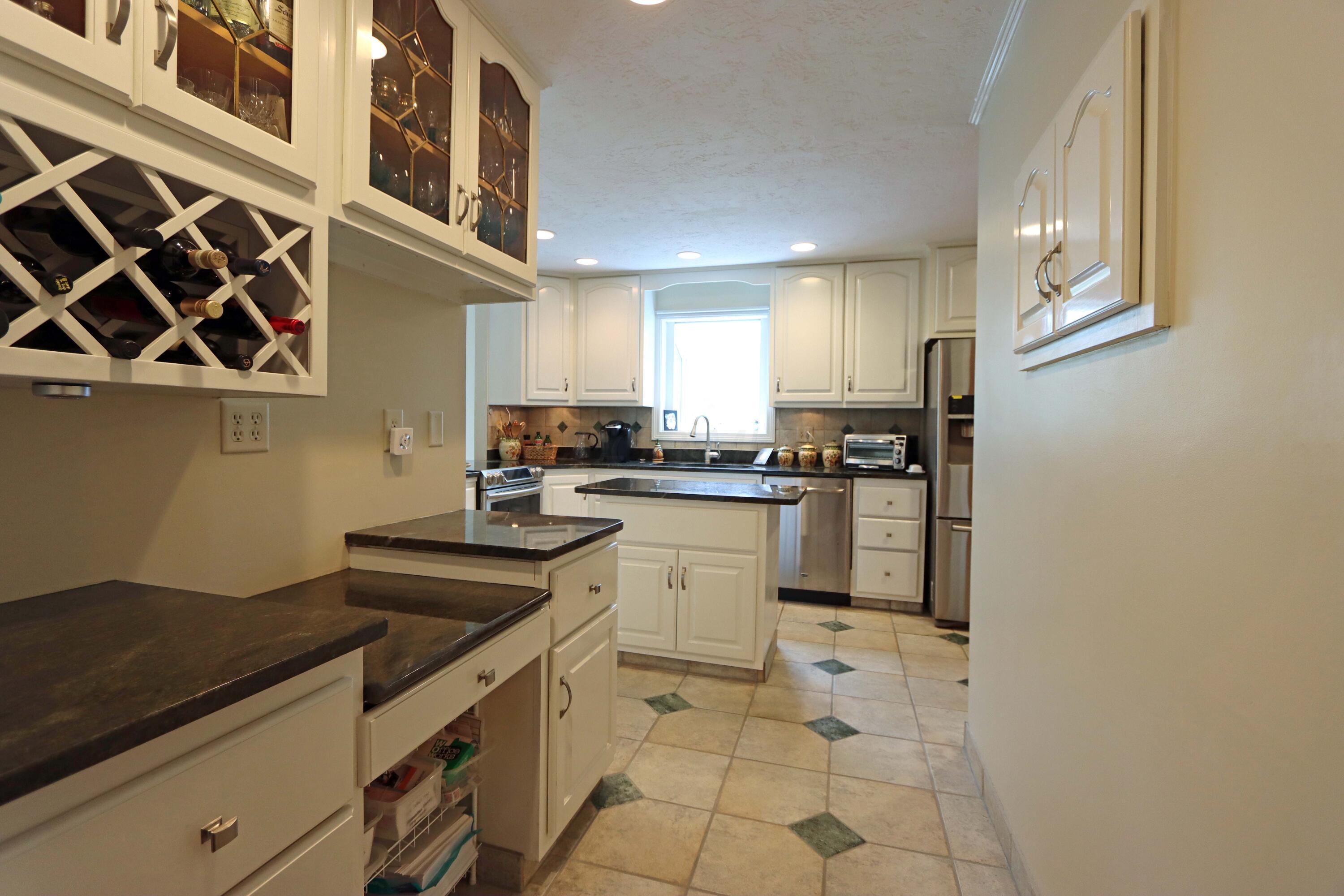 6300 Duffy Road Delaware, OH 43015 - Photo 16 of 62 Leaded glass cabinets & wine rack