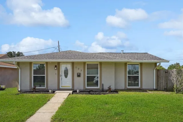 $1,700 | 177 Elvie Court, Avondale, LA 70094